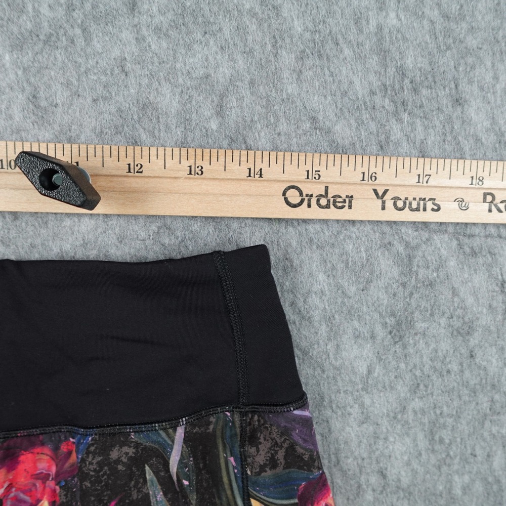 Lululemon Shorts Womens 6 Black Floral Speed Up Mid Rise 4" Long Athletic Run - Picture 6 of 9